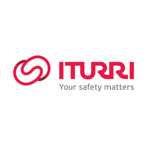 Camión de bomberos Iturri de intervención rápida y traje de protección ignífugo para combate de incendios estructurales.