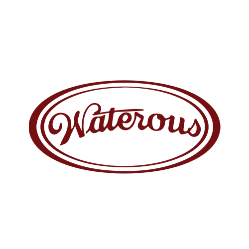 Bomba de agua Waterous de alta presión montada en camión de bomberos para extinción de incendios forestales y urbanos.